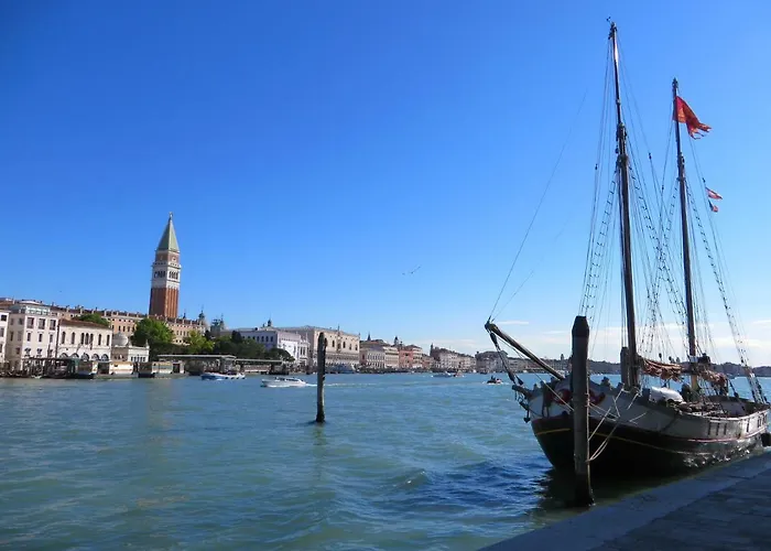 Hotell San Salvador Basic & Local 2 Stars Venedig